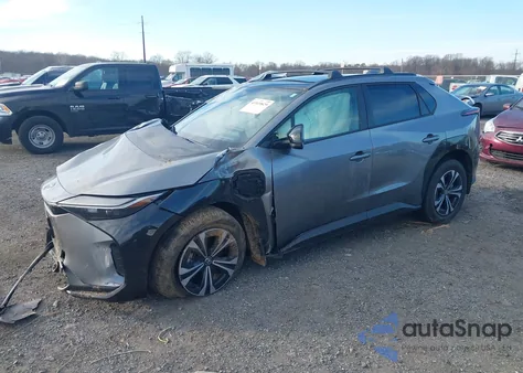 2025 Toyota Bz4X Xle из США, поврежденный, VIN JTMAAAAA3SA066926